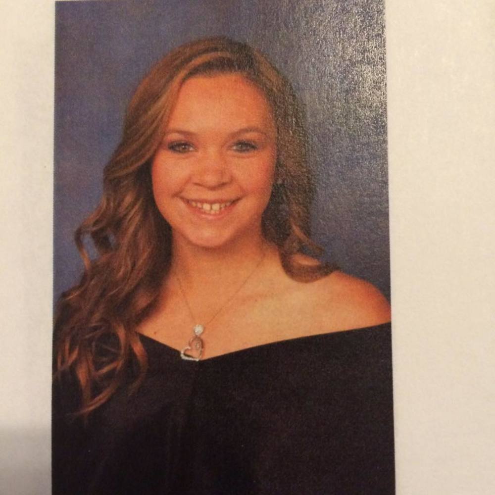 Meet your Posher, Larissa